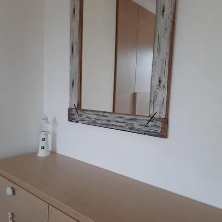 Apartment & Sea