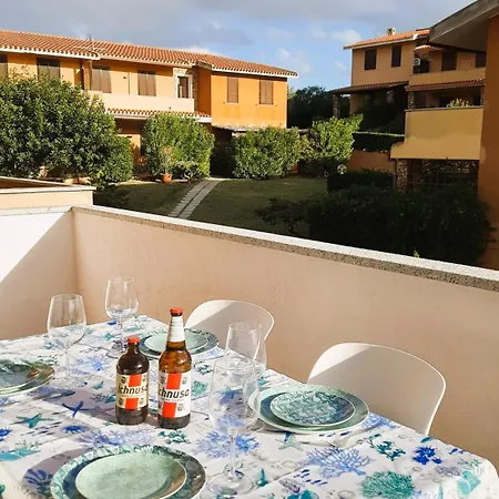 Apartment & Sea