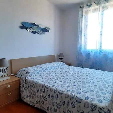 Apartment & Sea