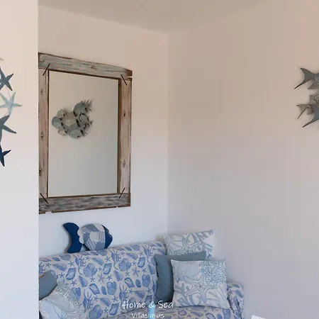 Apartment & Sea *